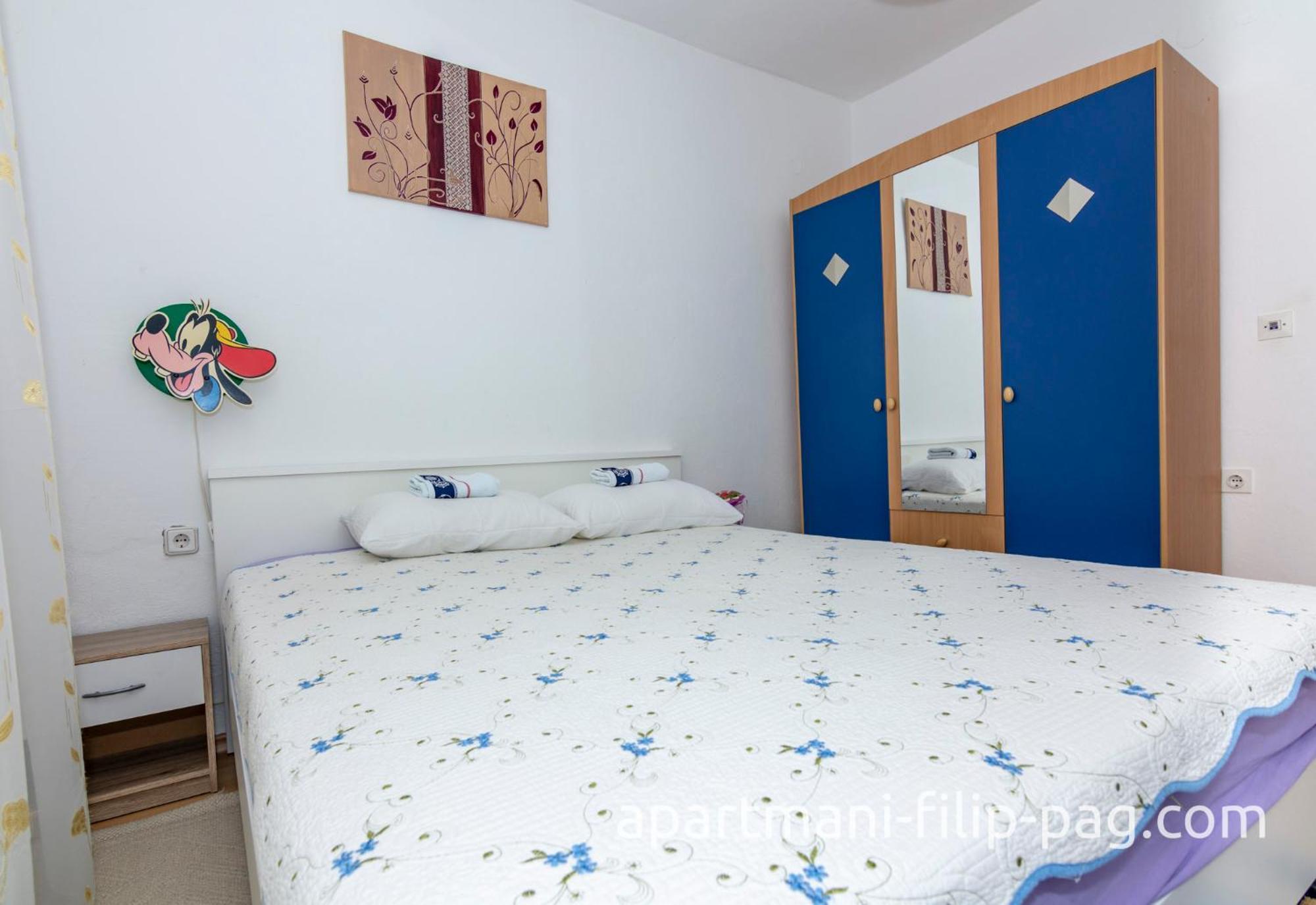 Apartmani Filip Pag Town Exterior photo